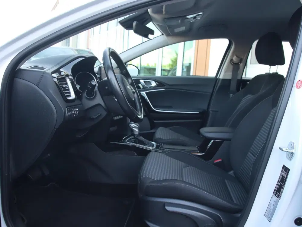 Kia Ceed 1.6GDI PHEV 140PK DynamicPlusLine uit 2023, foto 4