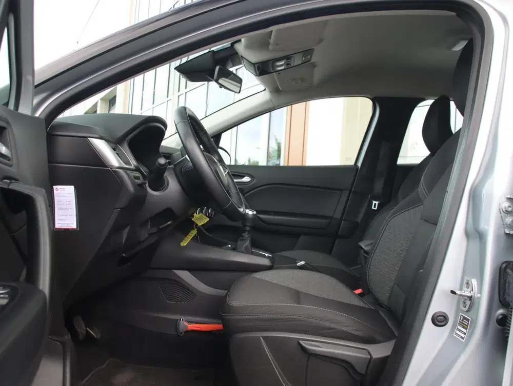 Renault Captur 1.0 TCe 90 Zen uit 2022, foto 4