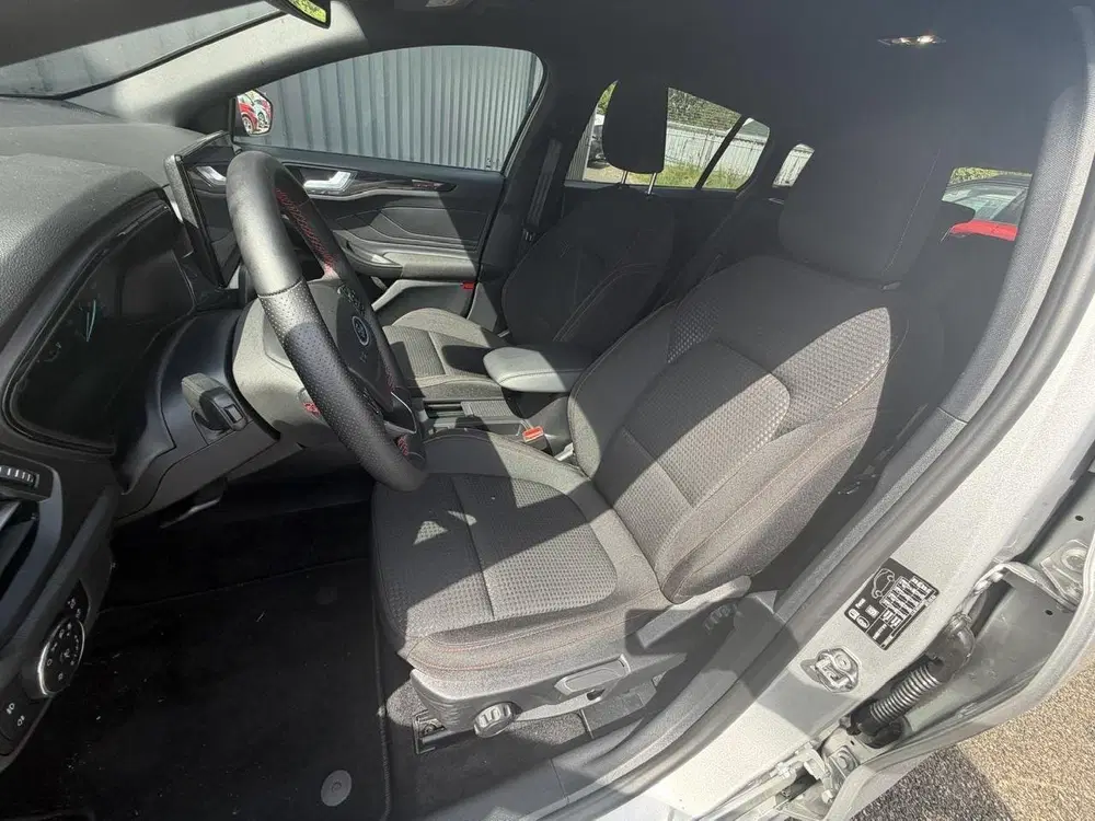 Ford Focus 1.0 EcoBoost Hybrid ST Line uit 2024, foto 12