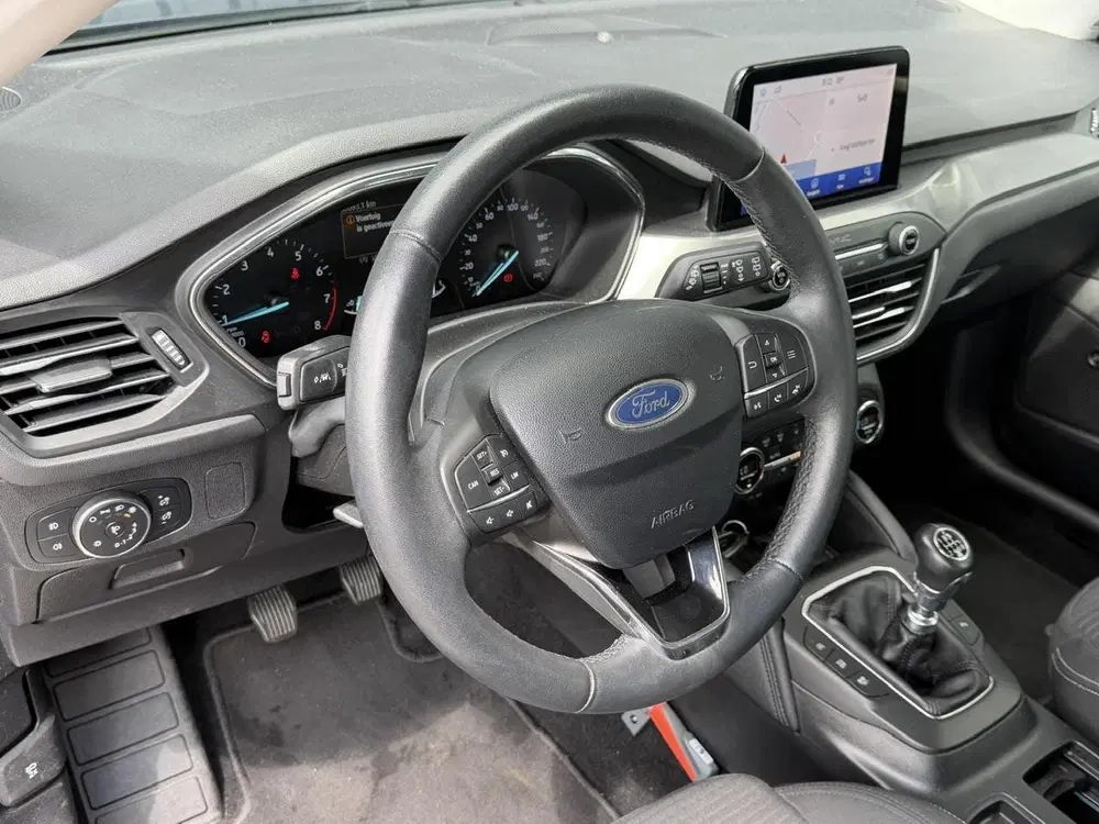 Ford Focus 1.0 EcoBoost Titanium Business uit 2019, foto 14