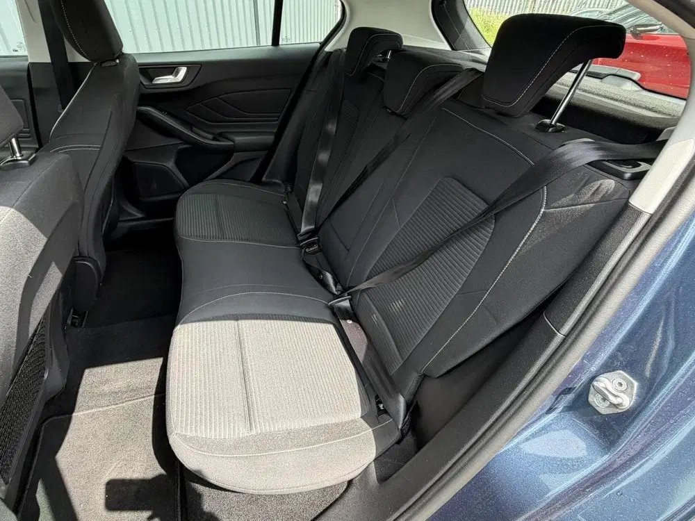 Ford Focus 1.0 EcoBoost Titanium Business uit 2019, foto 9