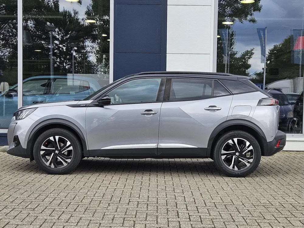 Peugeot 2008 1.2 PureTech GT-Line uit 2021, foto 4