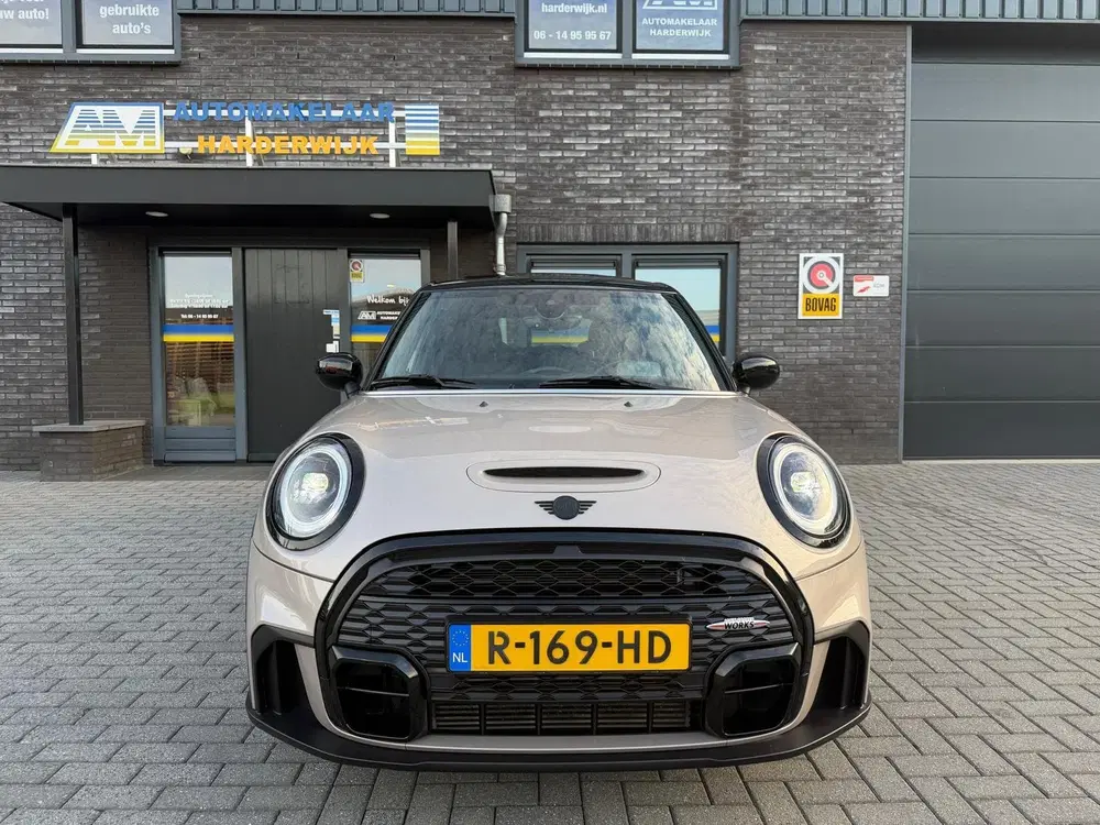 Mini Cooper S 2.0 Cooper S Rockingham GT Edition uit 2022, foto 2