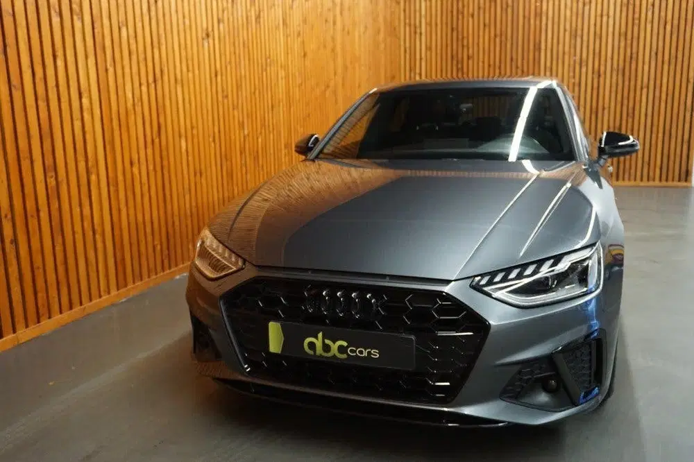Audi A4 35 TFSI S EDITION Panoramadak Apple Carpla uit 2023, foto 2