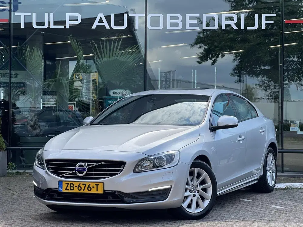 Volvo S60 1.5 T2 Polar+ Dynamic Airco Cruise Dak Led uit 2019