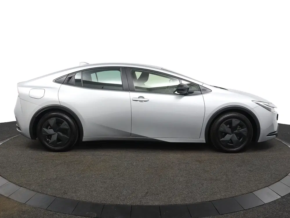 Toyota Prius 2.0 Plug-in Dynamic uit 2024, foto 2
