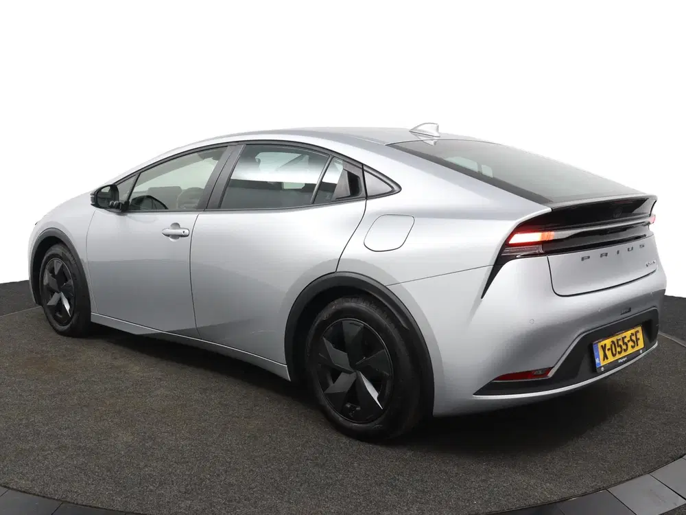 Toyota Prius 2.0 Plug-in Dynamic uit 2024, foto 3