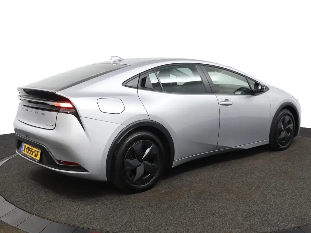 Toyota Prius 2.0 Plug-in Dynamic uit 2024, foto 9