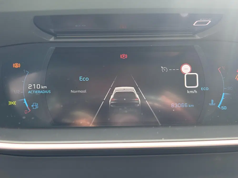 Peugeot 208 1.2 PureTech Allure 100 PK uit 2020, foto 13