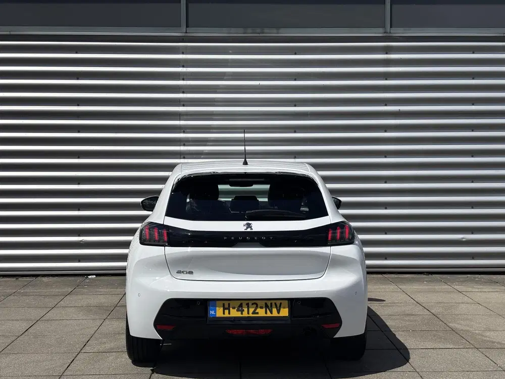 Peugeot 208 1.2 PureTech Allure 100 PK uit 2020, foto 6