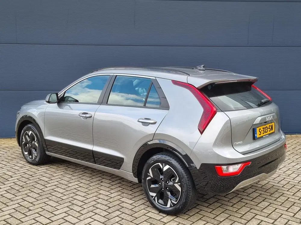 Kia Niro DynamicLine 64.8 kWh SOH 96% uit 2023, foto 3