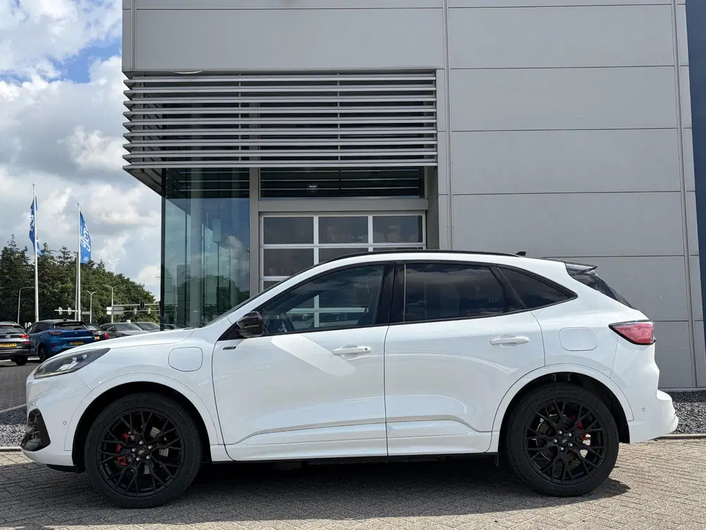 Ford Kuga 2.5 PHEV ST-Line X uit 2023, foto 4