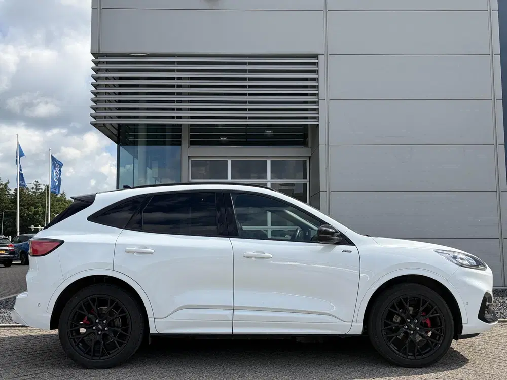 Ford Kuga 2.5 PHEV ST-Line X uit 2023, foto 5