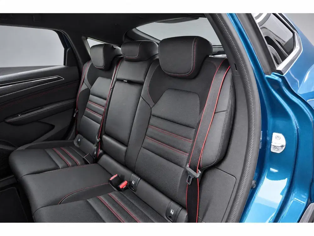 Renault Arkana E-Tech Hybrid 145 RS Line uit 2022, foto 14