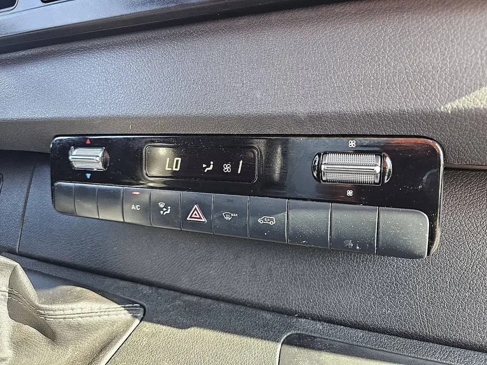 Mercedes-Benz Sprinter 516 ac carplay euro6 uit 2019, foto 10