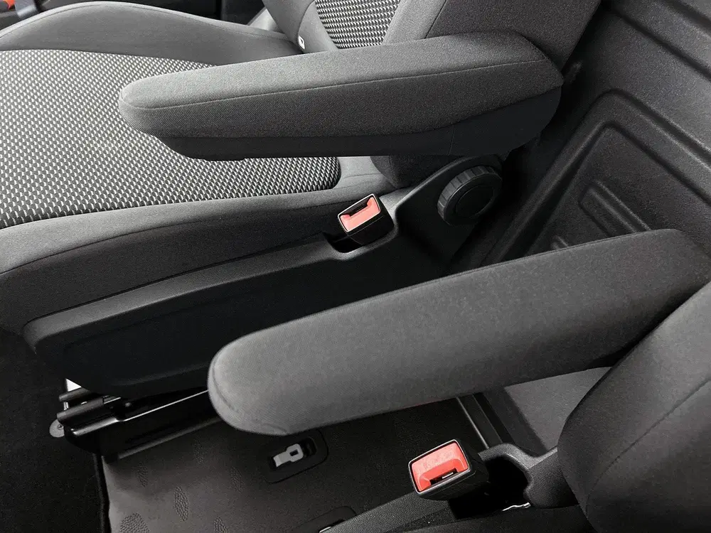 Volkswagen ID. Buzz ID. Buzz Cargo Bulli 79 kWh 286 PK uit 2025, foto 14