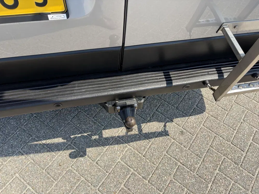 Peugeot Boxer 330 2.2 BlueHDi 140 L2H2 Premium uit 2021, foto 10