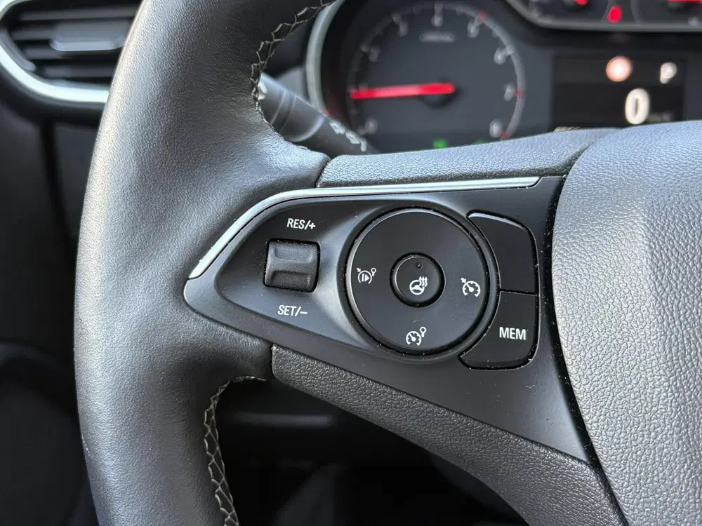 Opel Crossland 1.2 Turbo Elegance uit 2021, foto 14