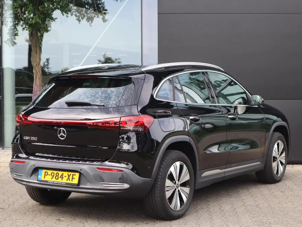 Mercedes-Benz EQA 250 Business Solution Luxury 67 kWh l Keyl uit 2022, foto 2