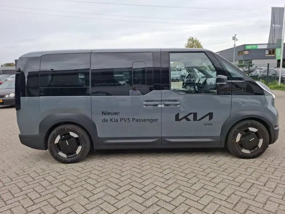 Kia PV5 Passenger Elite Executive 71.2 kWh uit 2026, foto 6