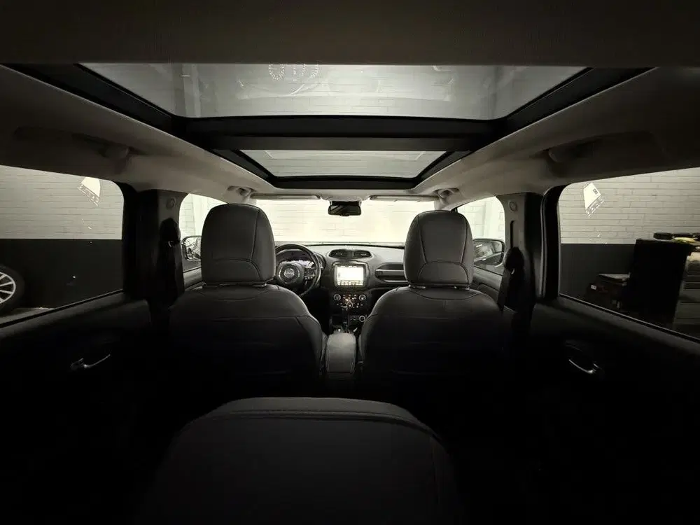 Jeep Renegade 1.3T Freedom uit 2019, foto 14