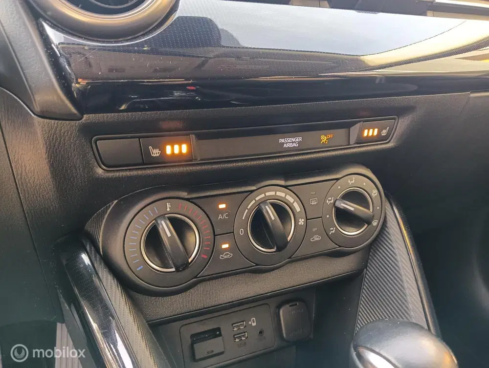 Mazda 2 1.5 Skyactiv-G automaat stoelverwarming uit 2021, foto 15