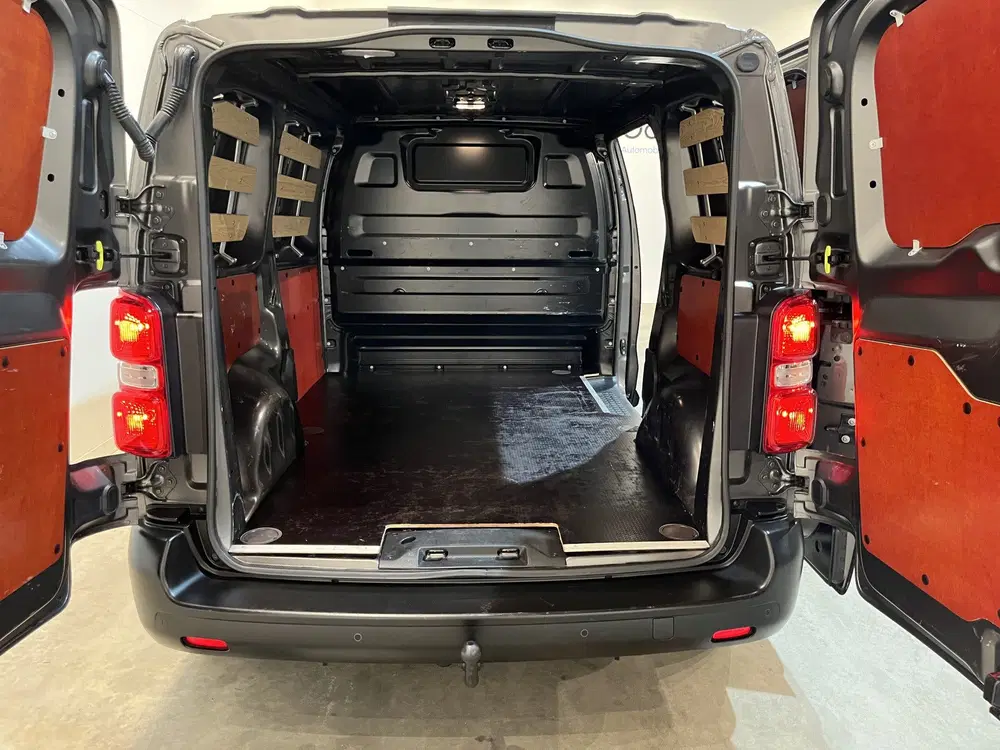 Peugeot Expert HDI L2 uit 2023, foto 5