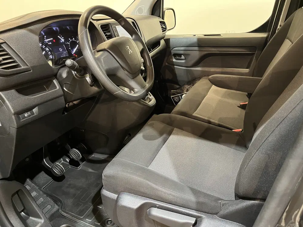 Peugeot Expert HDI L2 uit 2023, foto 6