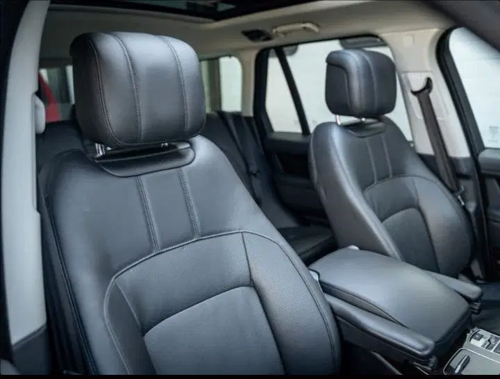 Land Rover Range Rover P400 BLACKPACK uit 2020, foto 15