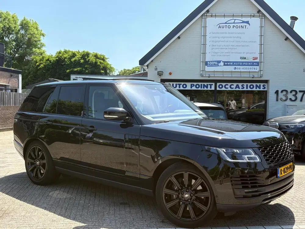 Land Rover Range Rover P400 BLACKPACK uit 2020, foto 2