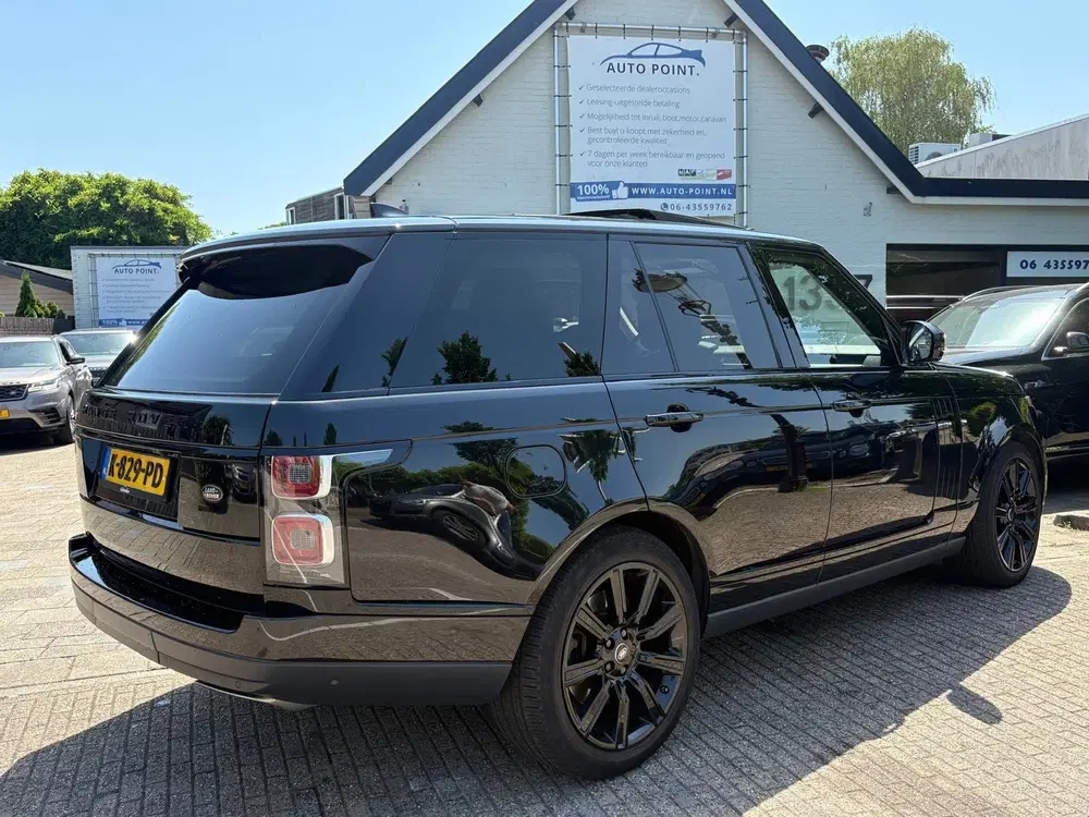 Land Rover Range Rover P400 BLACKPACK uit 2020, foto 4