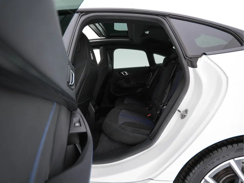 BMW 2-serie 2 Serie Gran Coupé 220i M-Sport-Styling Bu uit 2021, foto 9