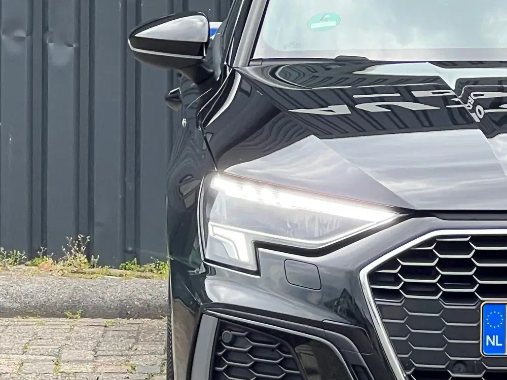 Audi A3 35 TFSI S-Line uit 2021, foto 5