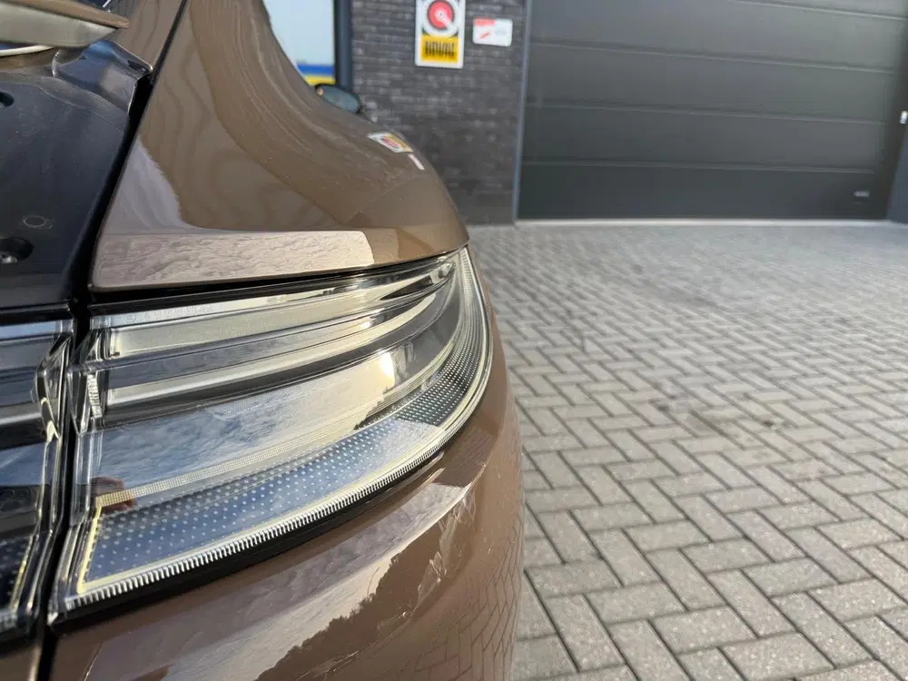 Porsche Panamera 2.9 4 E-Hybrid Platinum Edition uit 2022, foto 12