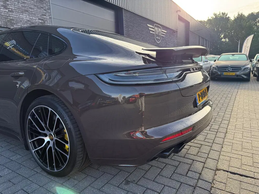 Porsche Panamera 2.9 4 E-Hybrid Platinum Edition uit 2022, foto 9