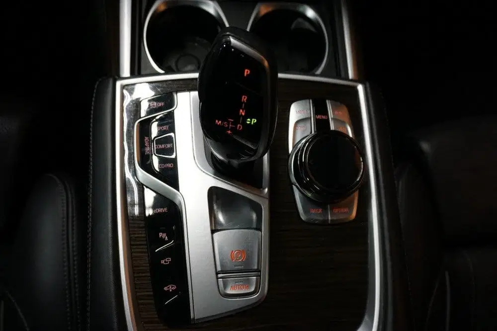 BMW 7-serie 740e iPerformance High Executive Automaat uit 2019, foto 15
