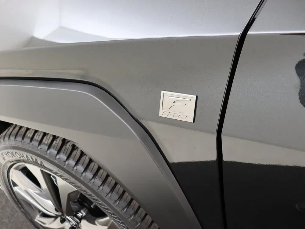 Lexus UX 300h Ultimate Edition uit 2026, foto 5