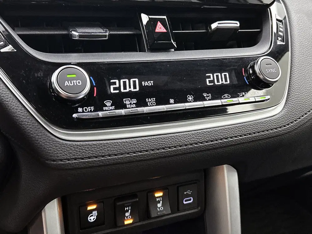 Toyota Corolla Cross Hybrid 140 Dynamic + uit 2024, foto 9