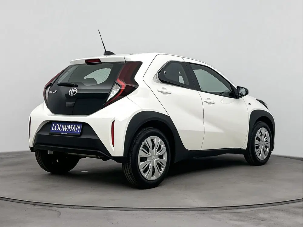 Toyota Aygo X 1.0 VVT-i MT Play *DEMO* uit 2024, foto 2