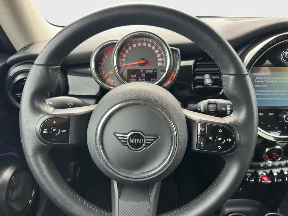 Mini Cooper 1.5 Cooper Essential Trim Automaat Stoelve uit 2023, foto 15