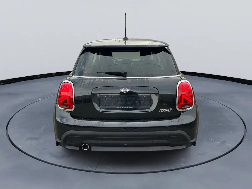 Mini Cooper 1.5 Cooper Essential Trim Automaat Stoelve uit 2023, foto 6