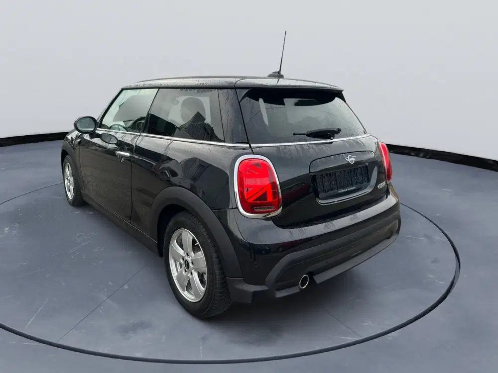 Mini Cooper 1.5 Cooper Essential Trim Automaat Stoelve uit 2023, foto 7