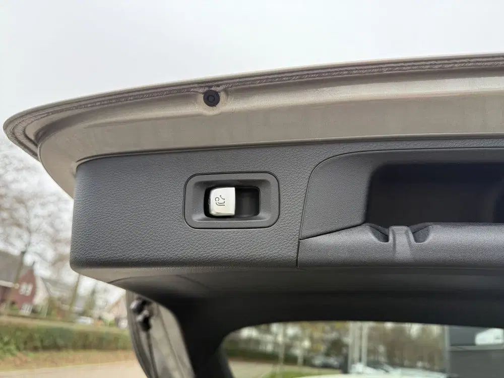 Mercedes-Benz GLC GLC 300e 4M AMG Styling I Night I Pano I T uit 2021, foto 11