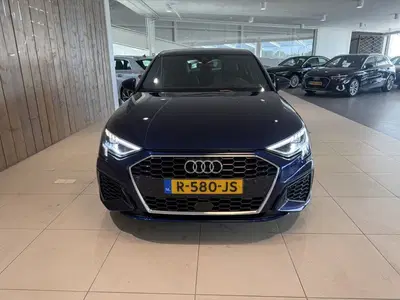 Audi A3 30 TFSI S edition (bj 2022) uit 2022