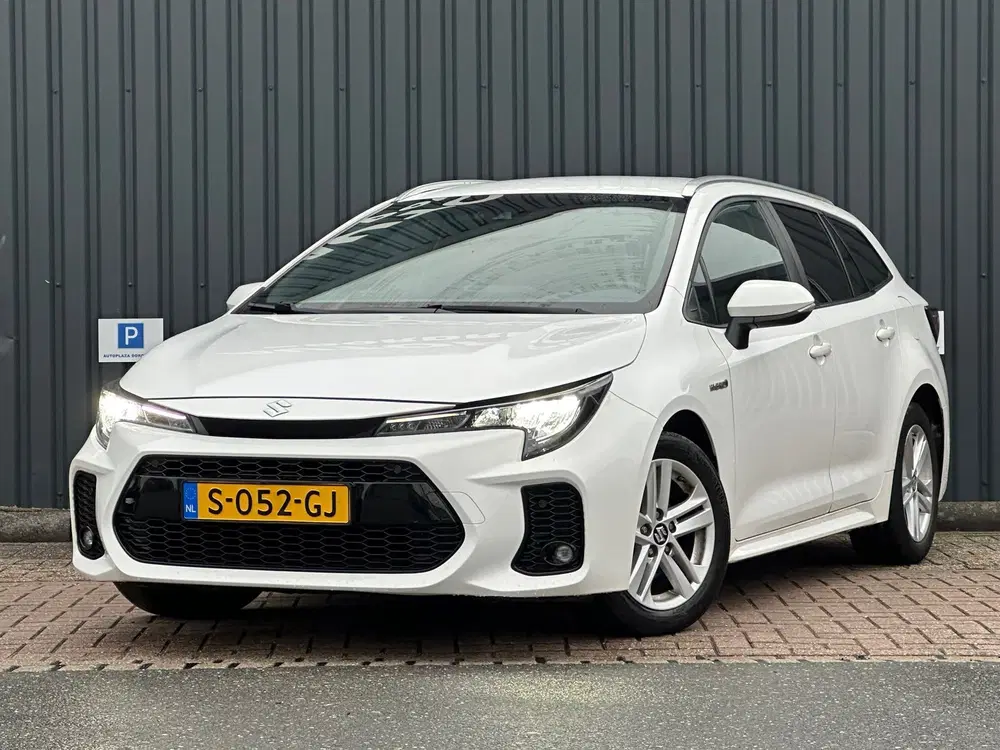 Suzuki Swace 1.8 Hybrid Select ACC uit 2022, foto 2