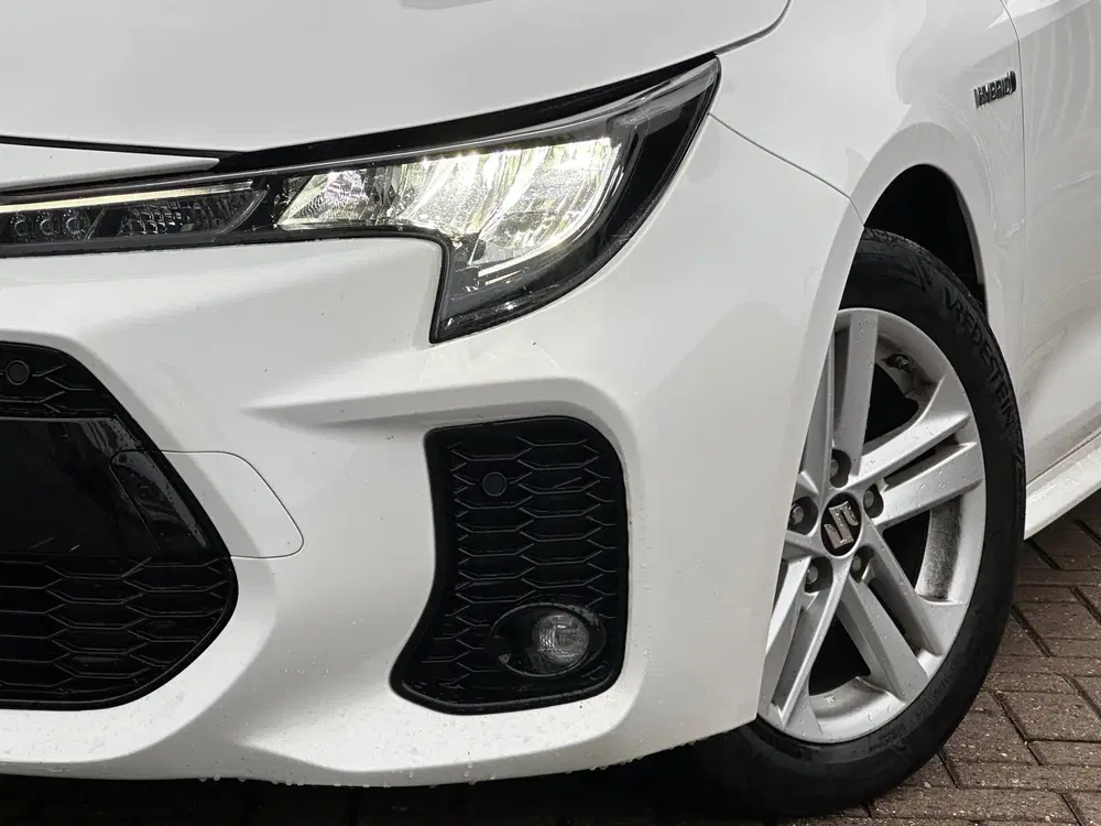 Suzuki Swace 1.8 Hybrid Select ACC uit 2022, foto 4