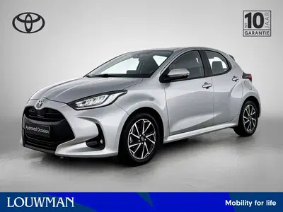 Toyota Yaris 1.5 Hybrid 115 First Edition uit 2022