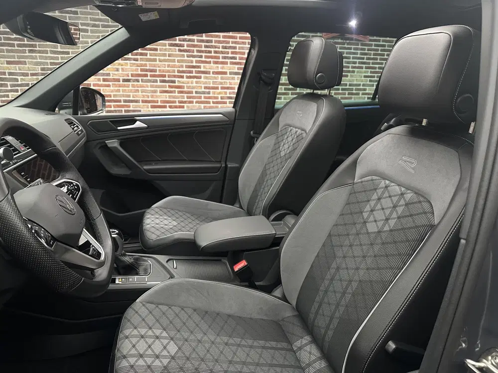 Volkswagen Tiguan 1.5 TSI R-Line Business+ Panorama IQ Trekh uit 2023, foto 13