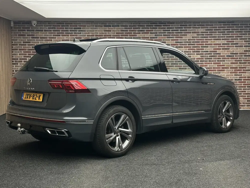Volkswagen Tiguan 1.5 TSI R-Line Business+ Panorama IQ Trekh uit 2023, foto 2