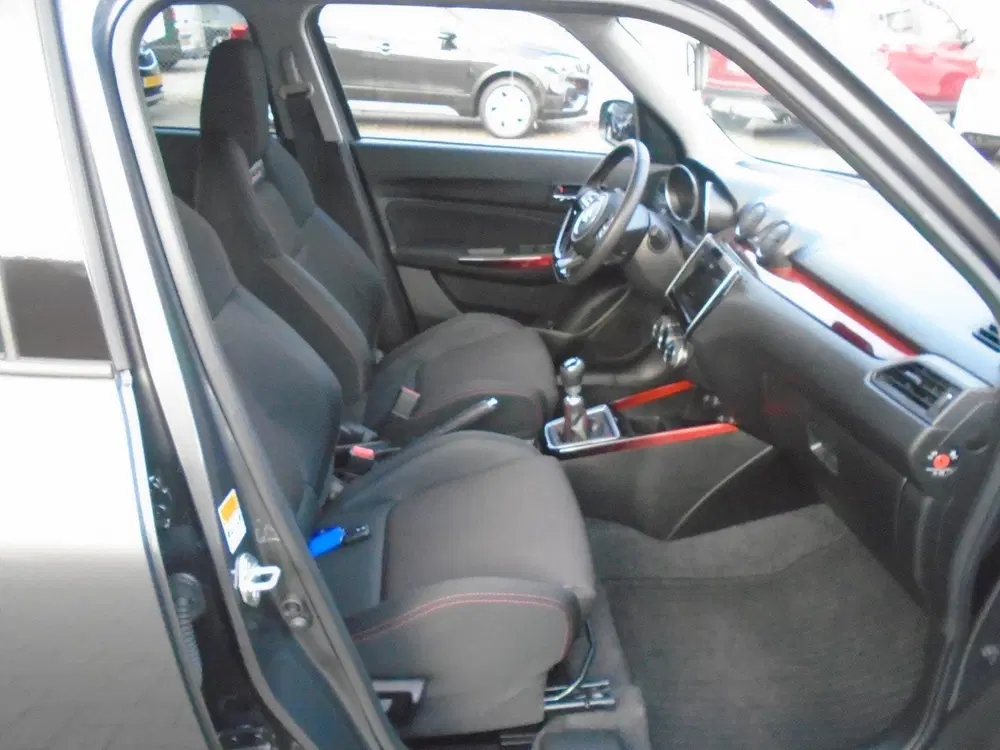 Suzuki Swift 1.4 Sport Smart Hybrid uit 2023, foto 12